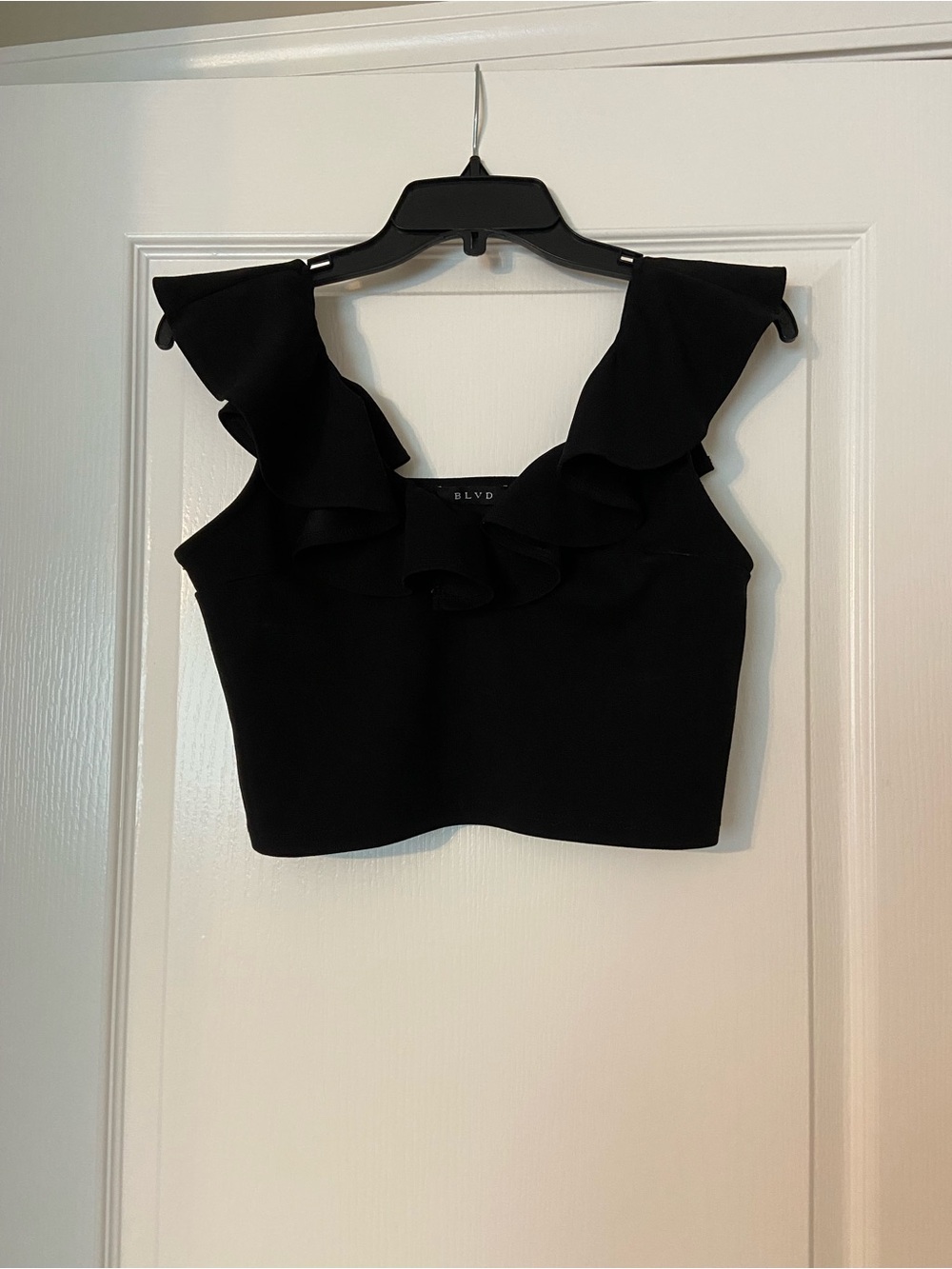 BLVD Black Ruffle-Shoulder Cropped Tank